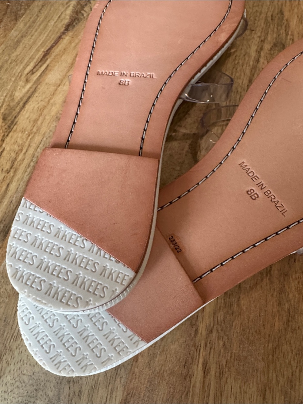 TKEES White leather sandal with clear PVC straps, size 8 (NWOT) - Picture 3 of 5